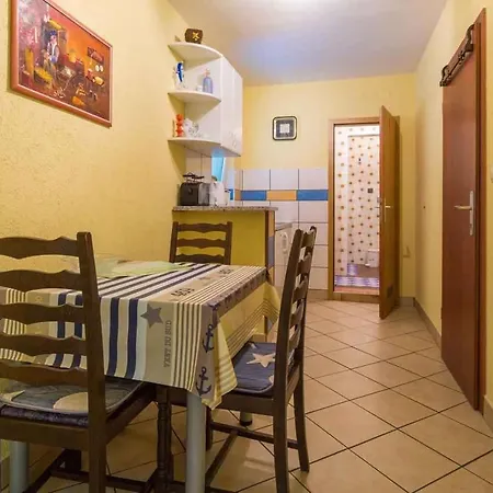 Apartman In 39342 Crikvenica